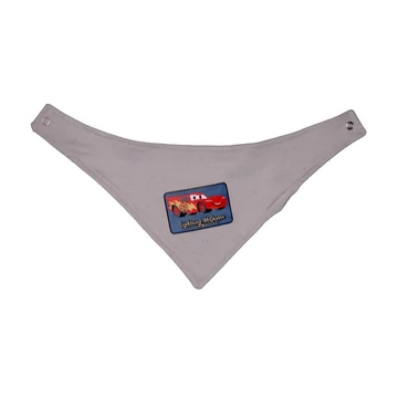Háromszög nyálkendő Cars/Verdák mintával