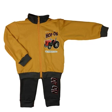 Belül bolyhos fiú szabadidő szett traktoros mintával Belül bolyhos fiú szabadidő szett traktoros mintával