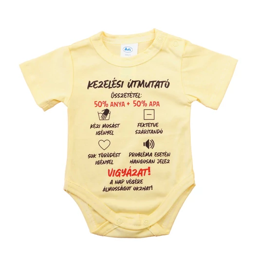 Feliratos rövid ujjú baba body