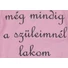 Kép 3/3 - Rövid ujjú "még mindig a szüleimnél lakom" feliratos baba body